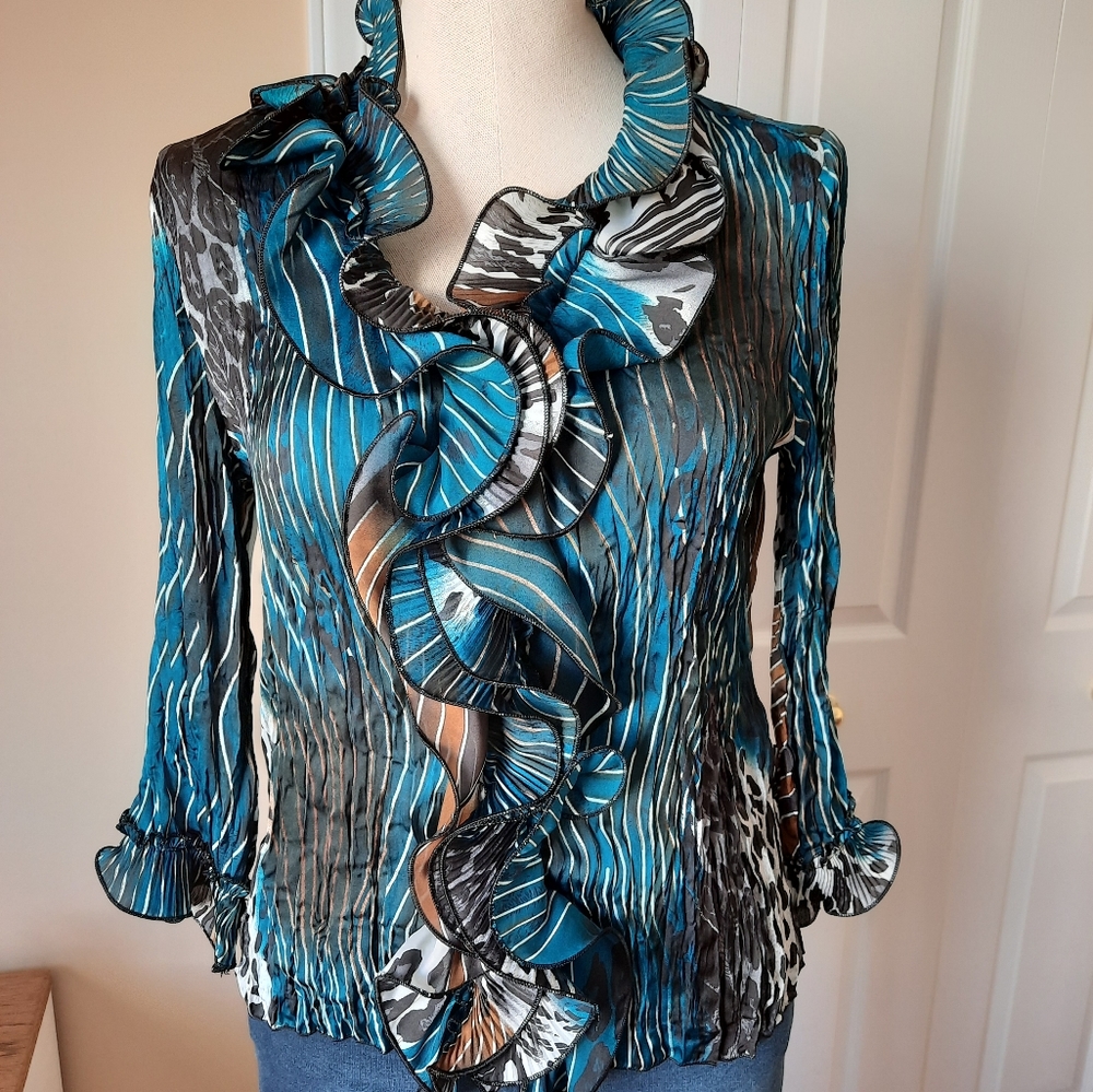 Fabulous teal blouse
